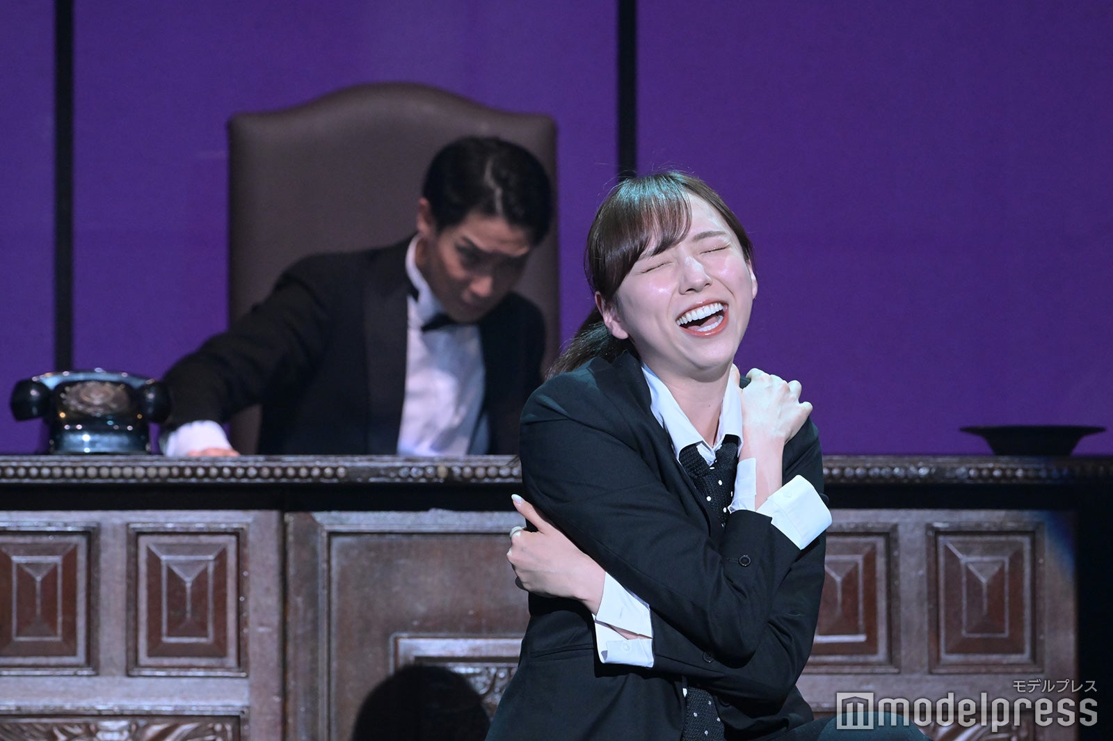 味方良介、新内眞衣（C）モデルプレス