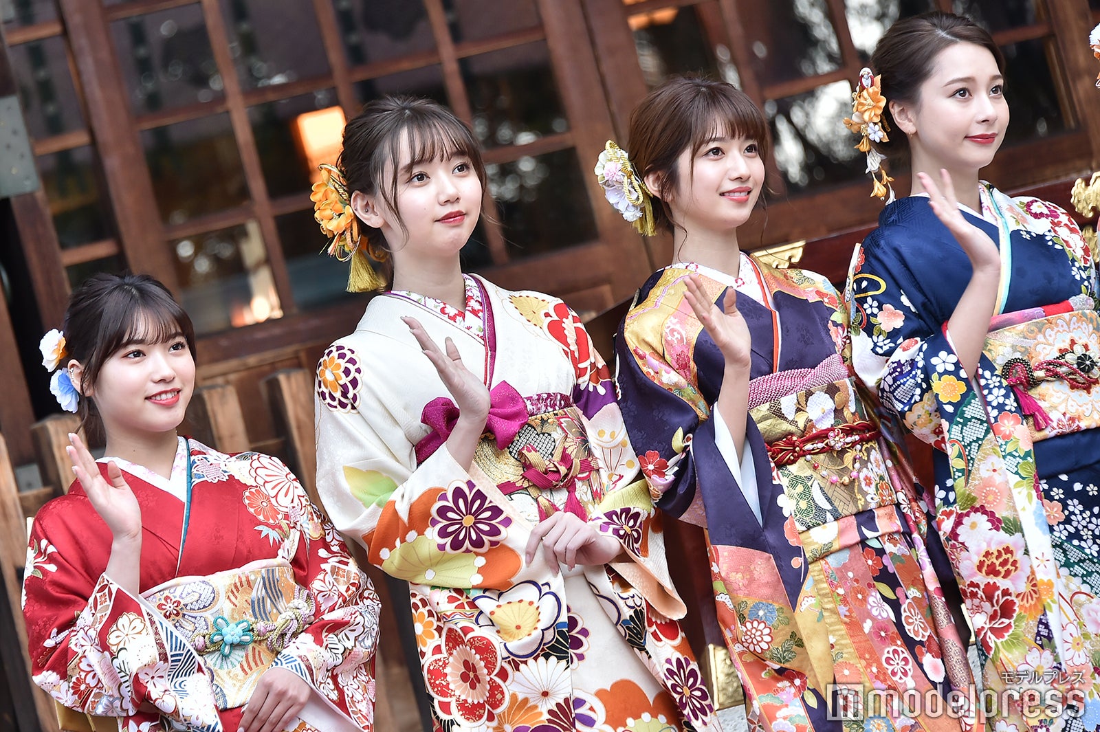 古田愛理、江野沢愛美、小室安未、Ｎｉｋｉ（C）モデルプレス