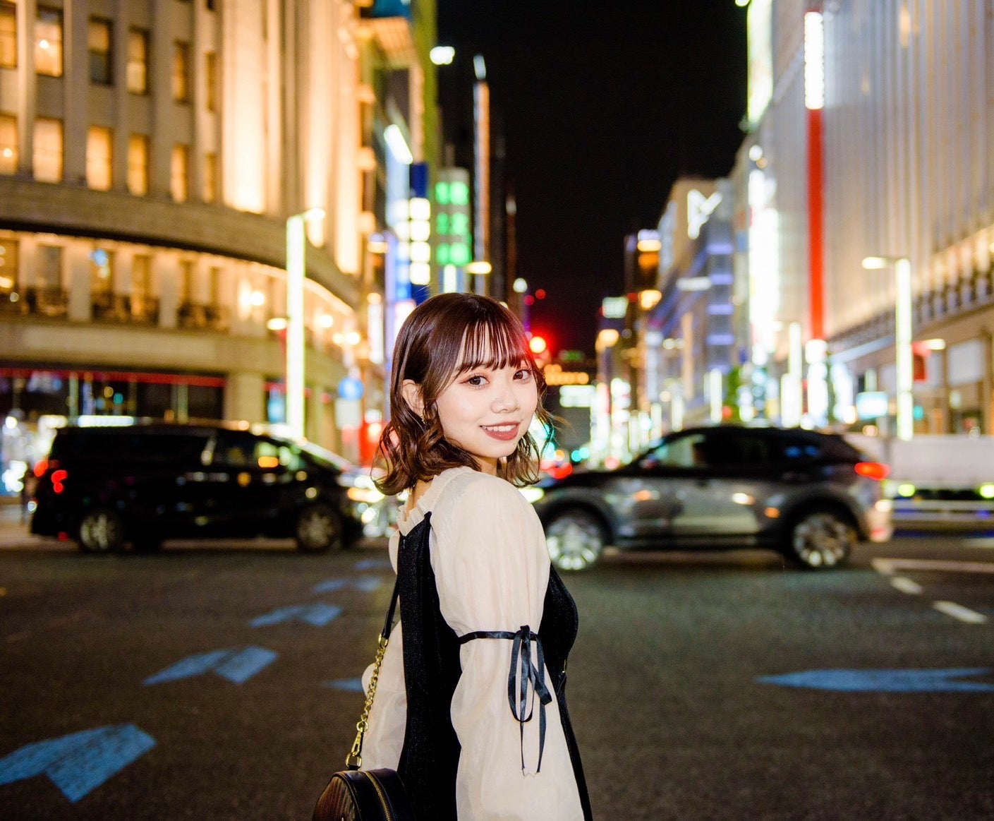 モデルプレスのインタビューに応じた如月栞さん（提供写真）