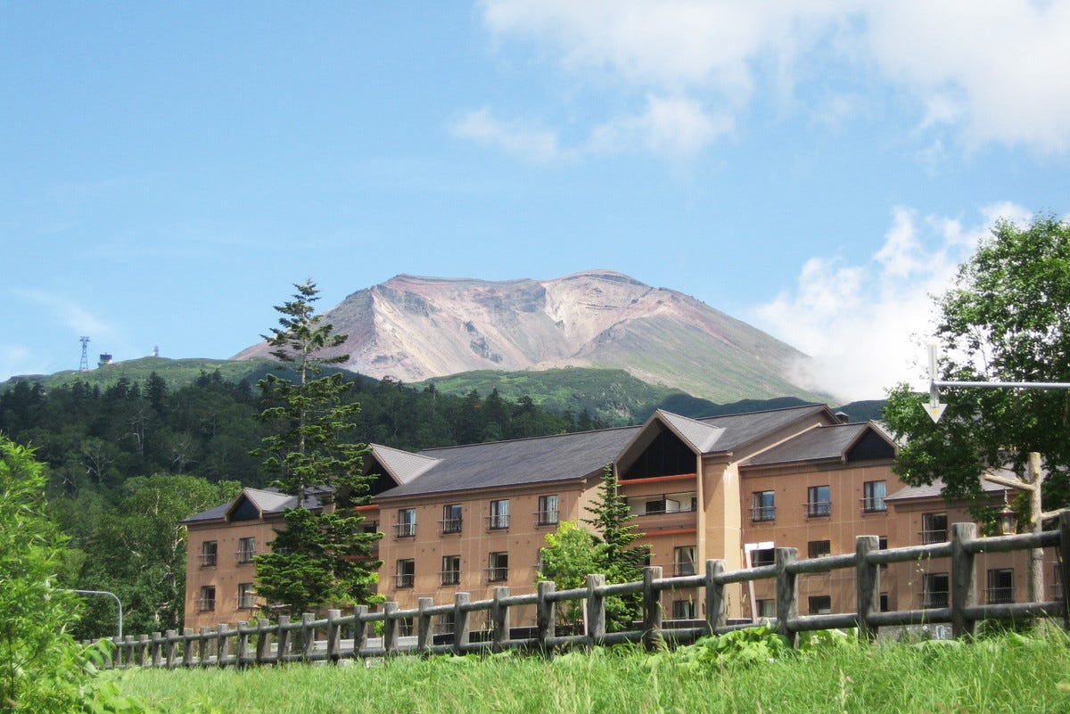 北海道「ホテルベアモンテ」ゆとりの広々客室&シアターやライブラリー新設