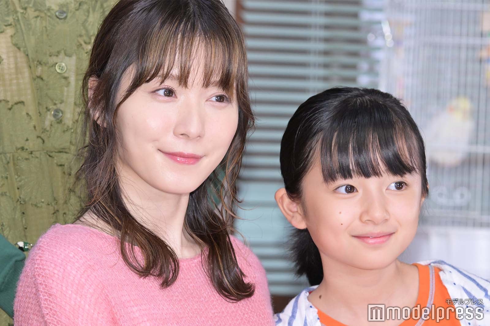 松岡茉優、白山乃愛（C）モデルプレス