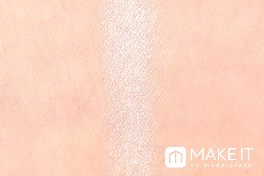 キャンメイク／クリームハイライター／03 ルミナススノウ (C)メイクイット