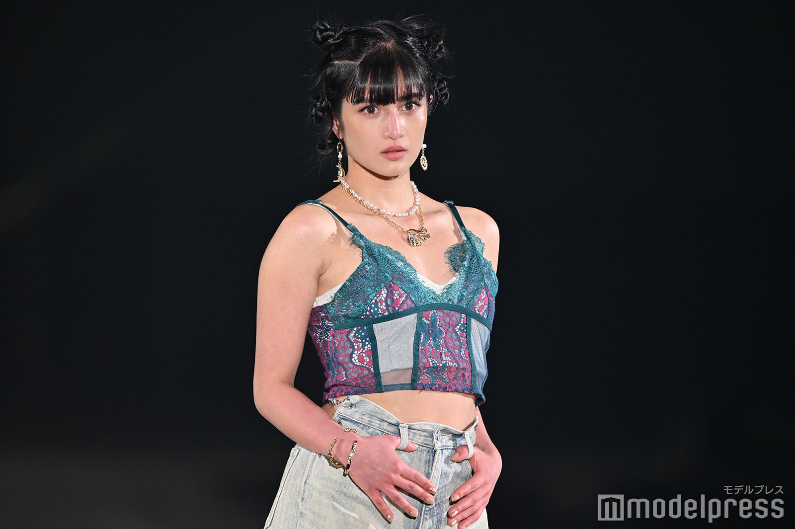 （C）モデルプレス