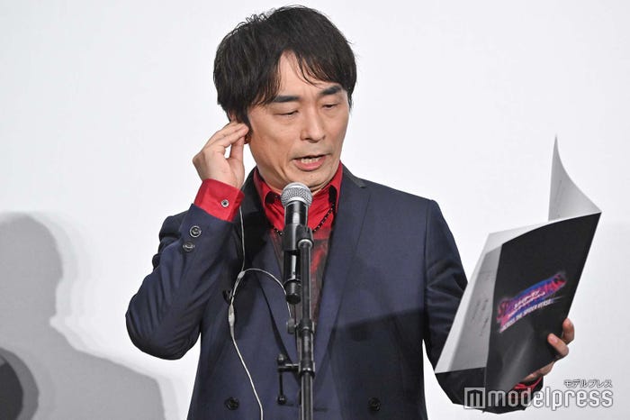 公開生アフレコに挑戦する関智一(C)モデルプレス