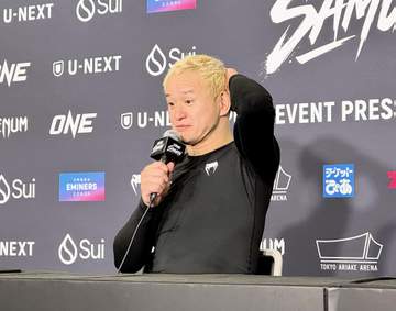 “最強芸人”49歳ガリットチュウ福島、プロ格闘技「ONE」参戦も一本負けで謝罪「ダメでした」朝倉未来の柔術コーチ・竹浦正起のヒールホールドでたまらずタップ