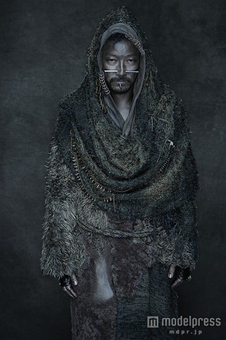 ねずみ男に扮した浅野忠信