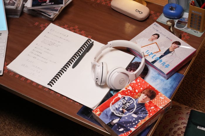 推し活グッズ(C)幸田もも子/集英社・映画「君がトクベツ」製作委員会