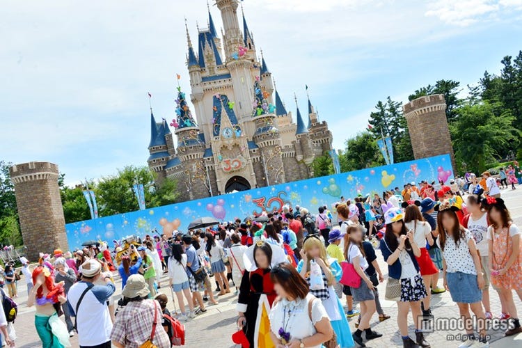 ディズニーランド ハロウィーン 全身仮装 のルールって モデルプレス ディズニーランド ハロウィーン 全身仮装 のルールって モデルプレス