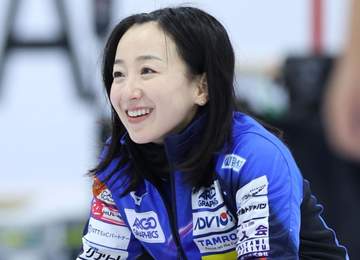 “新生”ロコ・ソラーレが笑顔の白星発進！吉田知那美退団後初公式戦 GRANDIRを圧倒し3年ぶり日本一へ好スタート