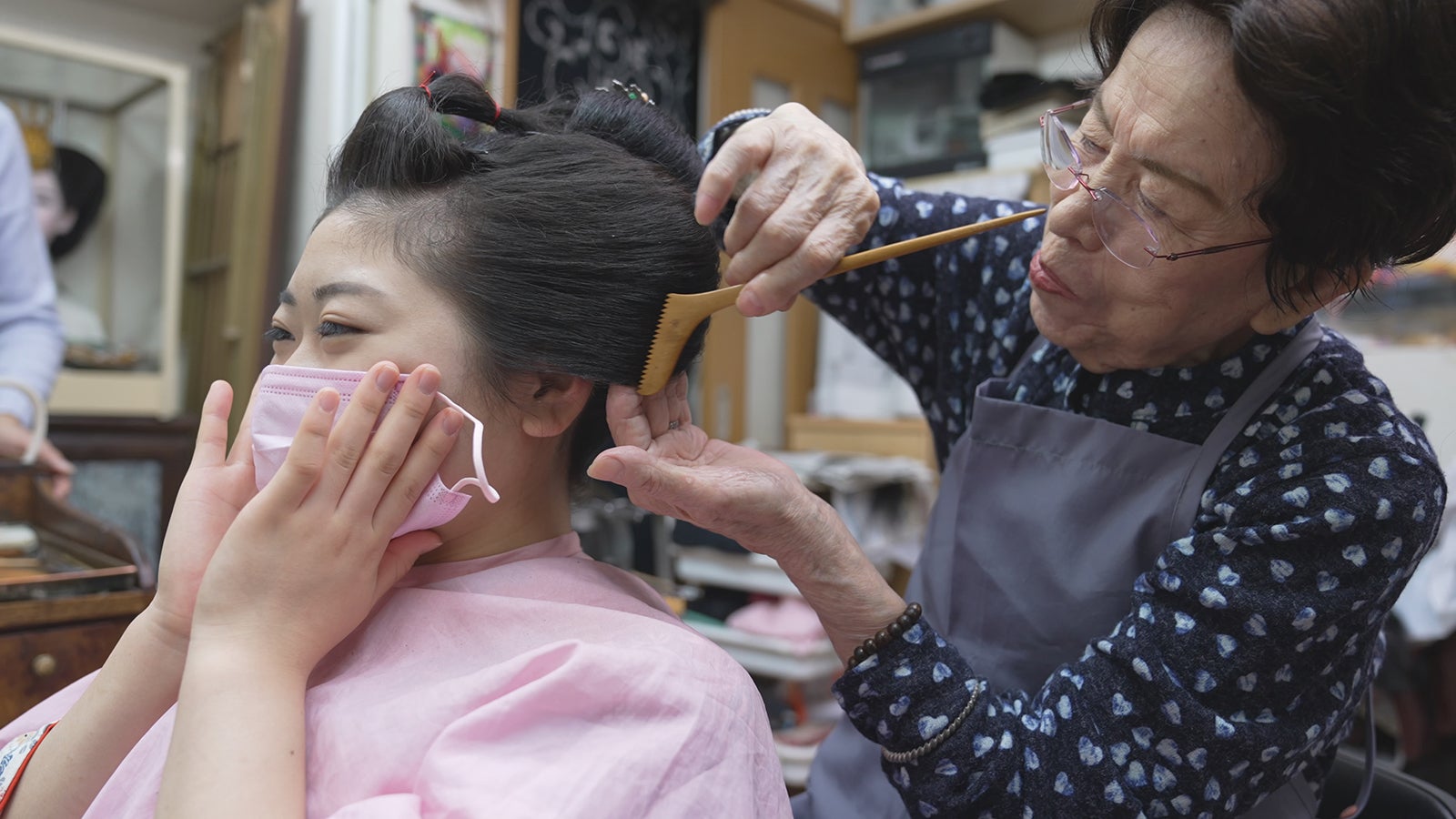 「結髪師」より（C）NHK