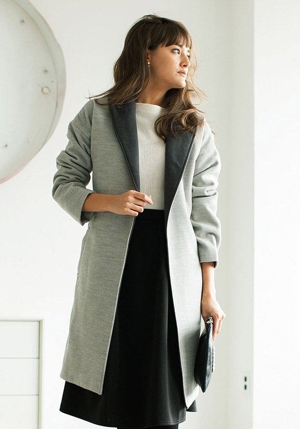 バイカラーモッサドロップショルダーガウン「STYLEST」6,580円（税別）／画像提供：STYLEST