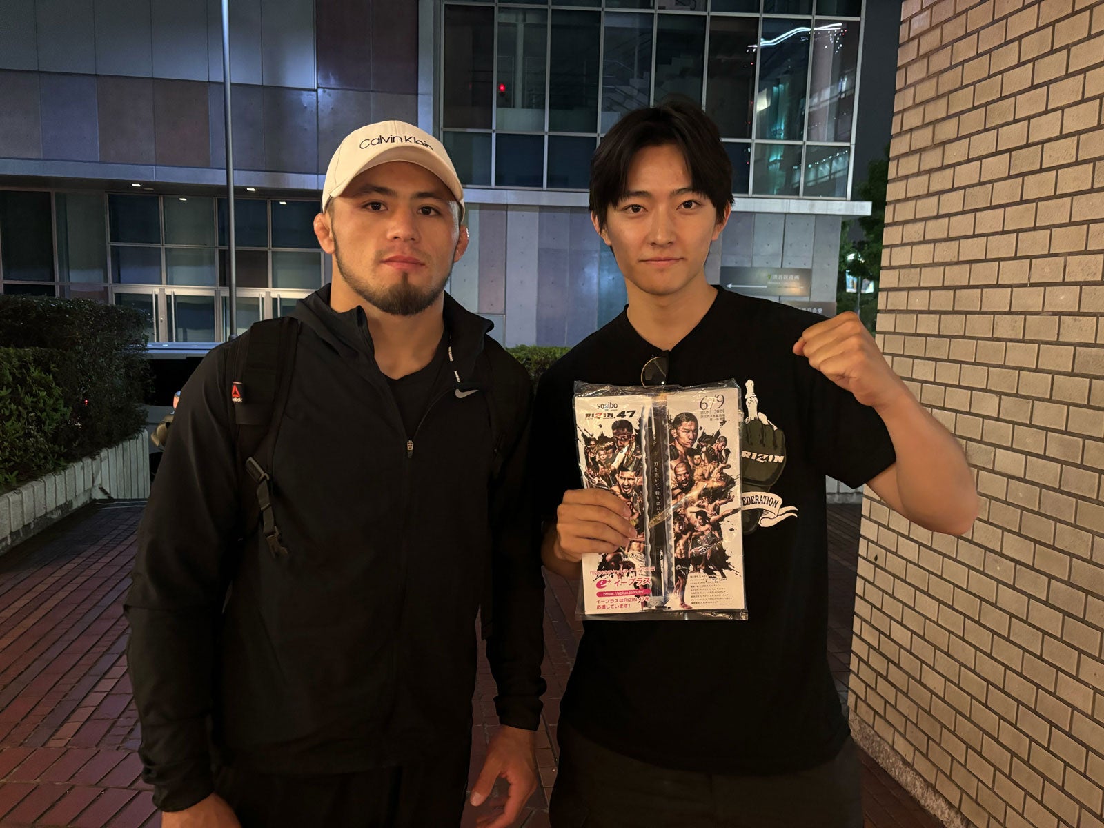 古敷谷宗「大観衆の中でのイベント」（提供写真）