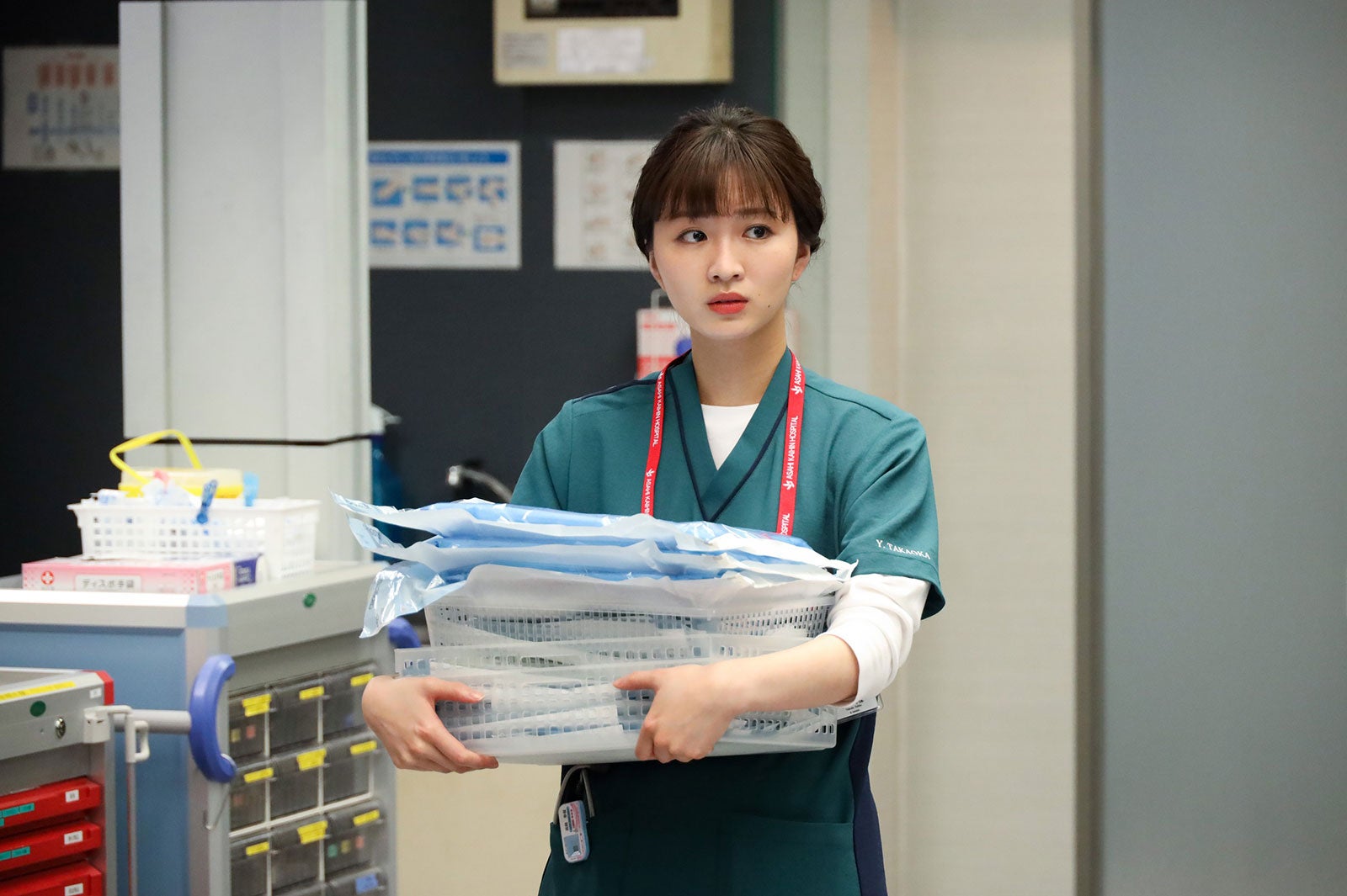 岡崎紗絵「ナイト・ドクター」（C）フジテレビ