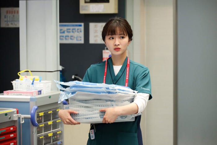 岡崎紗絵「ナイト・ドクター」(C)フジテレビ