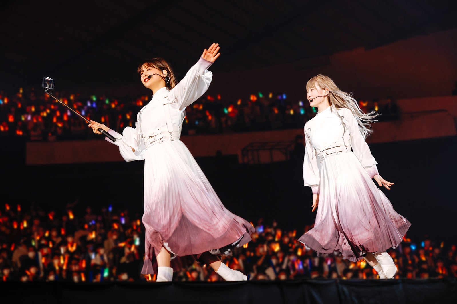 渡邉理佐、小池美波／撮影：上山陽介