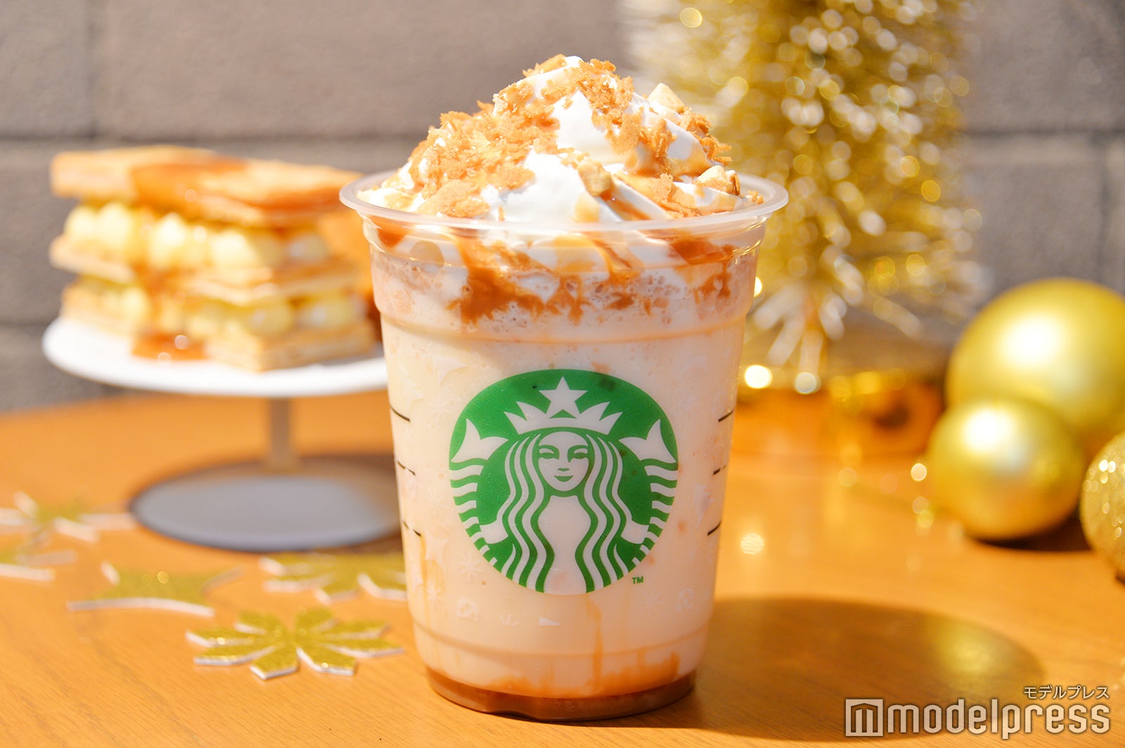 バターキャラメル ミルフィーユ フラペチーノ（C）モデルプレス