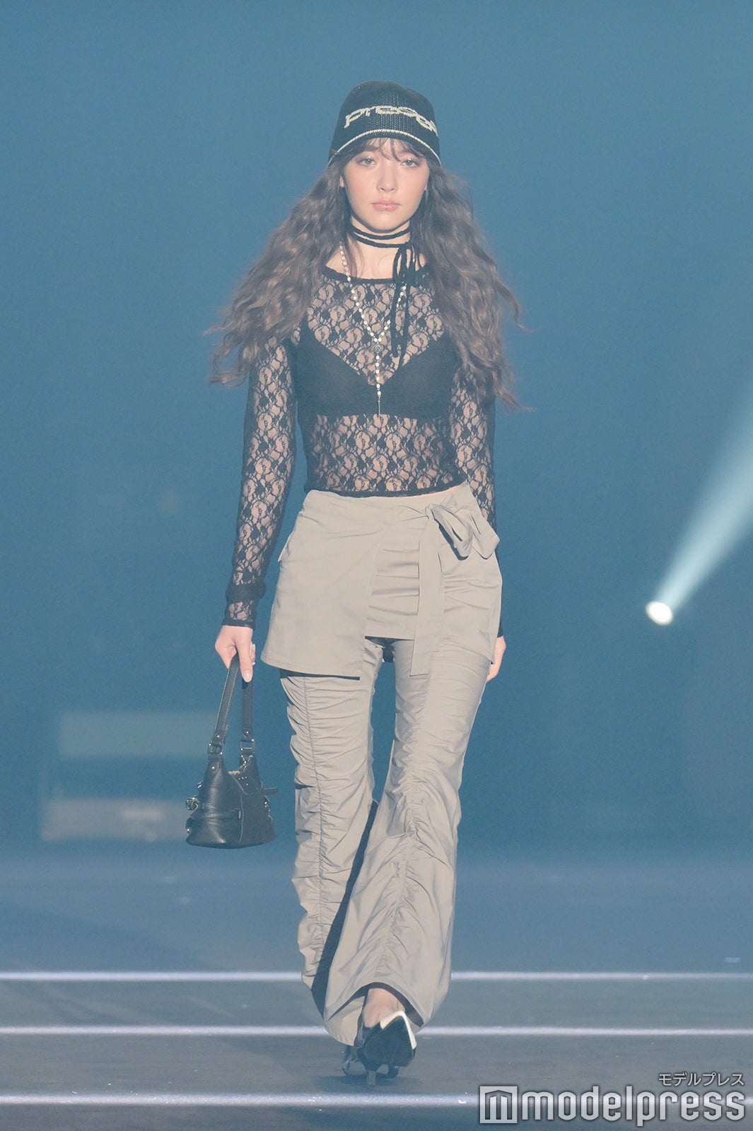 雑賀サクラ（C）モデルプレス