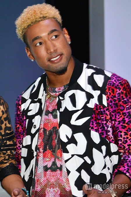 Exile関口メンディー ボックスヘア 合成も 違和感ゼロ と話題に 面白すぎ こんなにハマる人いない モデルプレス