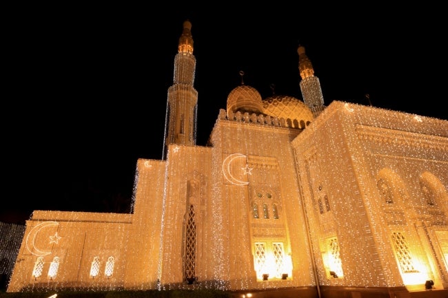 ラマダン期間中のモスク／画像提供：ドバイ政府観光・商務局