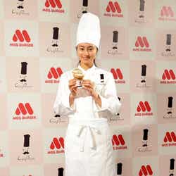 パティシエ姿を初披露した忽那汐里