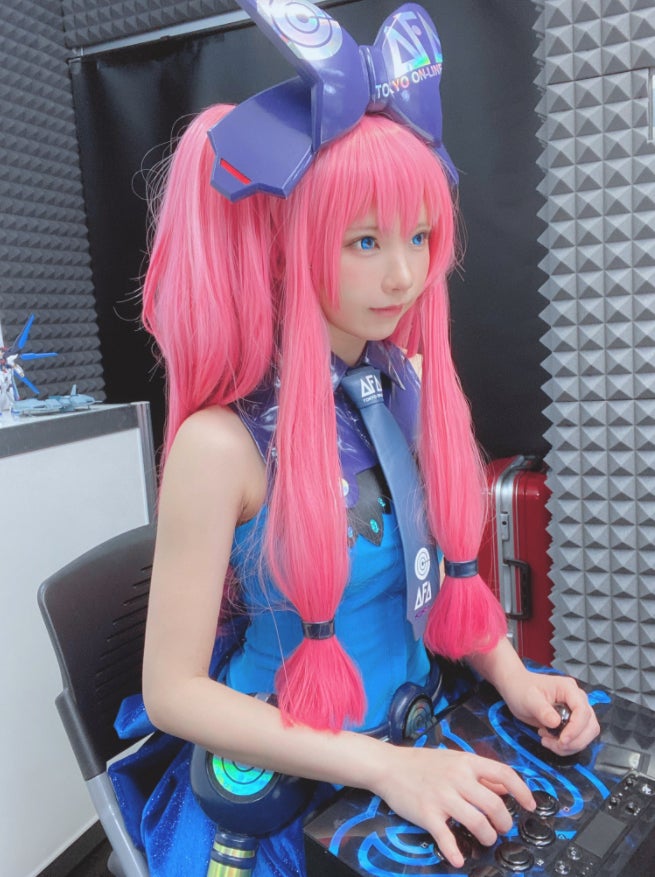 “日本一のコスプレイヤー”えなこ「C3AFA」出演 ホービーちゃんコスにファンから「似合いすぎる」の声