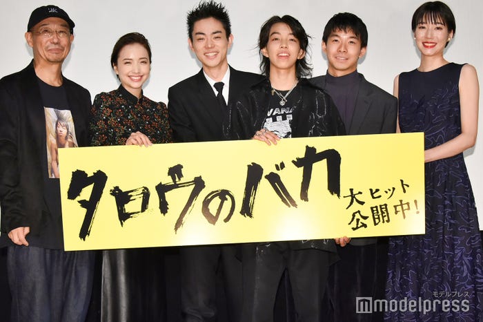 大森立嗣監督、豊田エリー、菅田将暉、YOSHI、仲野太賀、植田紗々 (C)モデルプレス