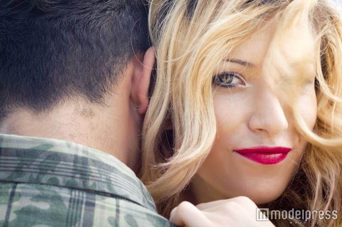 上手に甘えて愛される女性になろう(photo-by-ellisia/Fotolia)