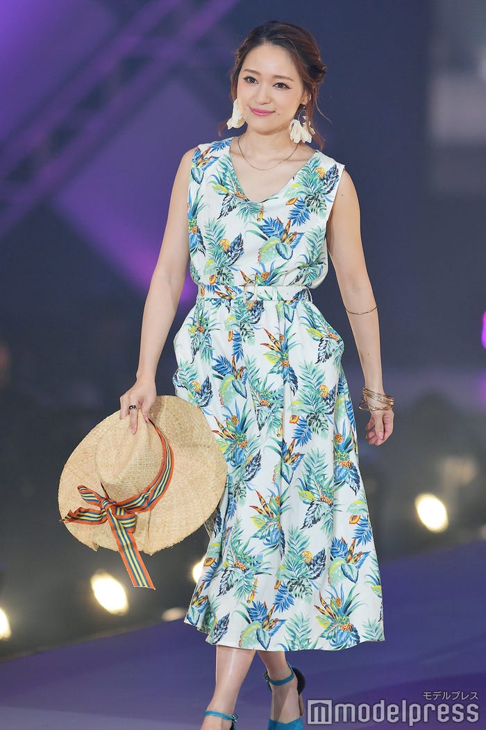 chay (C)モデルプレス