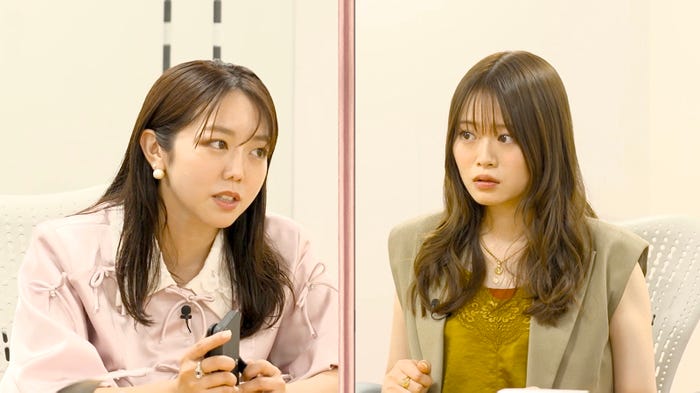峯岸みなみ、山崎怜奈「秘密のママ園3」(C)AbemaTV,Inc.