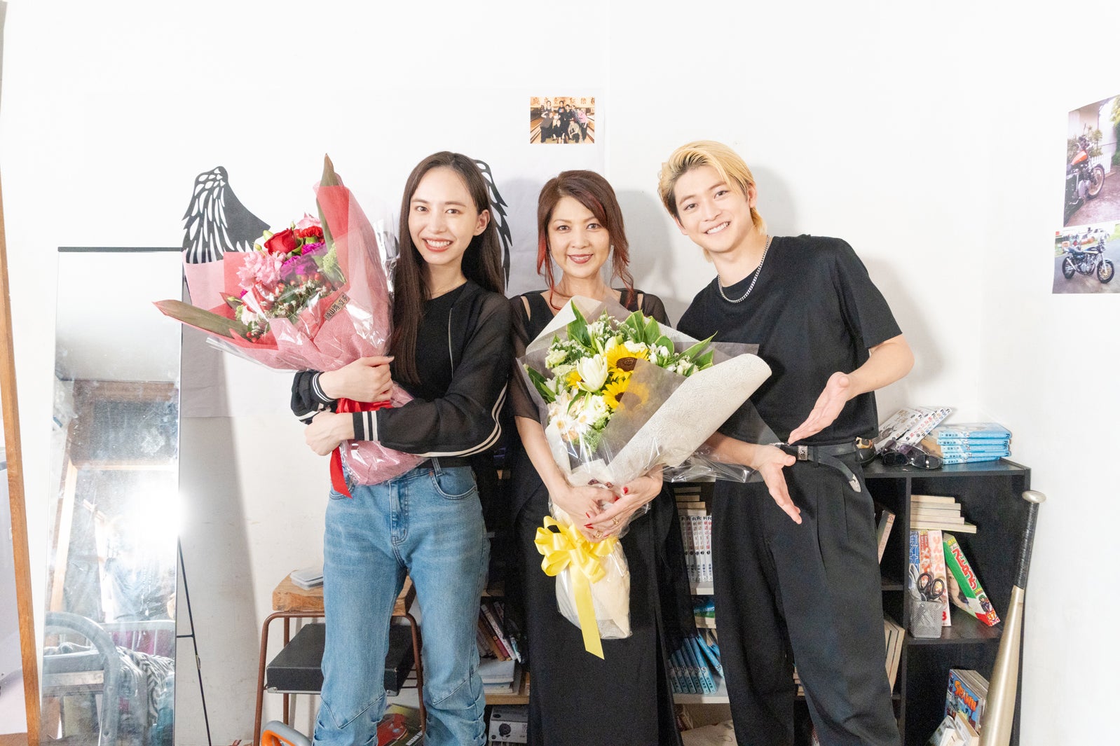 井桁弘恵、飯島直子、高橋文哉（C）テレビ朝日