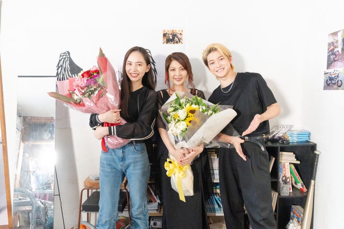 井桁弘恵、飯島直子、高橋文哉(C)テレビ朝日