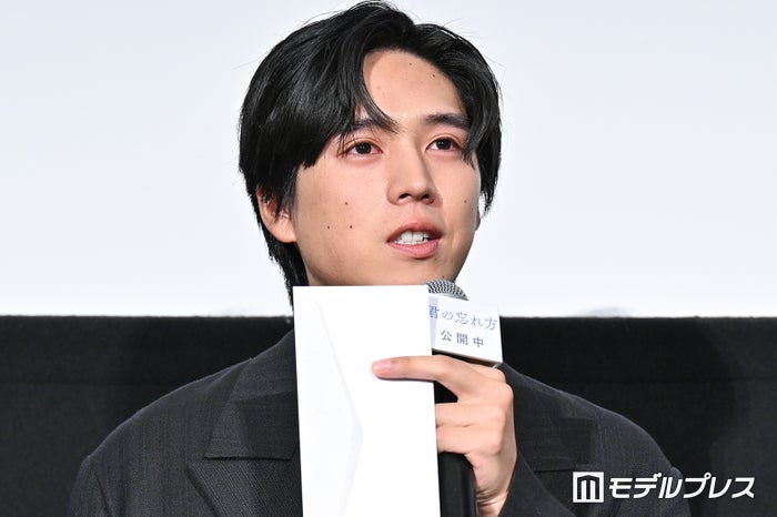 坂東龍汰“母”南果歩からのサプライズに感激 抱擁交わす「南さんのお言葉がなかったら演じきれなかった」
