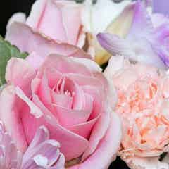 卒業にぴったりな花言葉を持つ花を厳選 お祝いの門出に人気の華やかなお花たち モデルプレス 卒業にぴったりな花言葉を持つ花を厳選 お祝いの門出に人気の華やかなお花たち モデルプレス