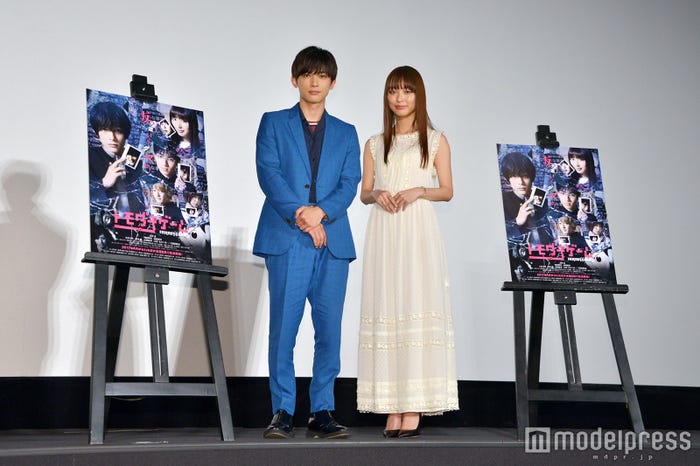 吉沢亮、内田理央 (C)モデルプレス