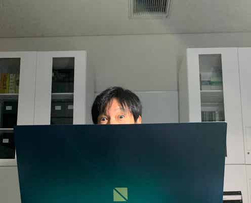 「最愛」井浦新、ひょっこりショットに“ギャップ萌え”する人続出