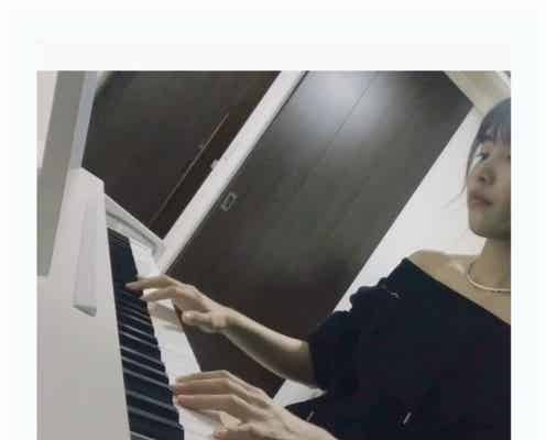 佐野ひなこ、意外な特技を披露 圧巻の腕前に「プロ並み」「もっと聴きたい」絶賛の声