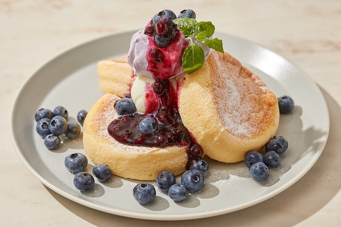 奇跡のパンケーキ ハニーブルーベリーヨーグルト税込1,320円/画像提供:フレーバーワークス