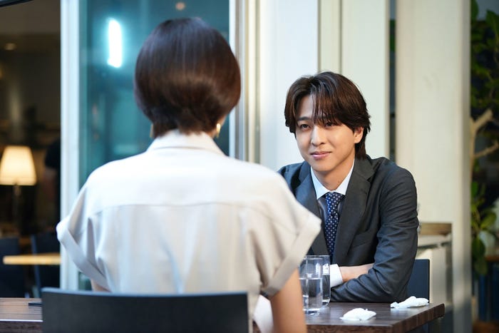 内田有紀、寺西拓人「ラストノート」第1話(C)フジテレビ