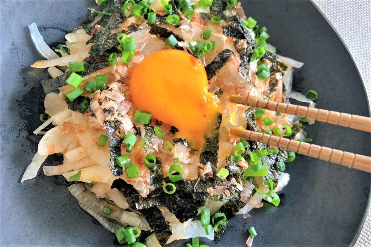 おかか玉ねぎ卵黄サラダ