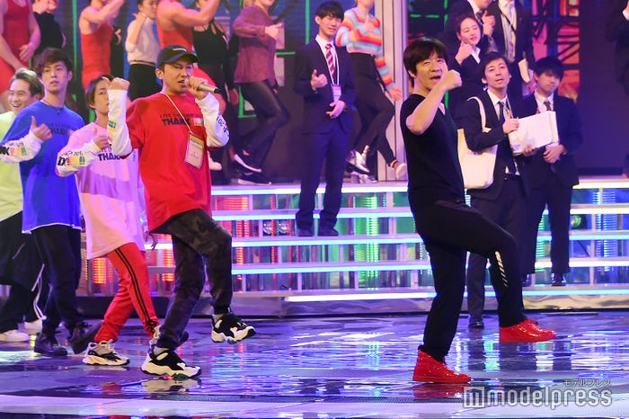 いいねダンスを披露する内村光良/リハーサル時より (C)モデルプレス