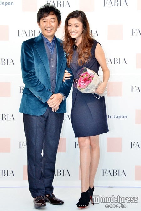 （左より）石田純一、山田優