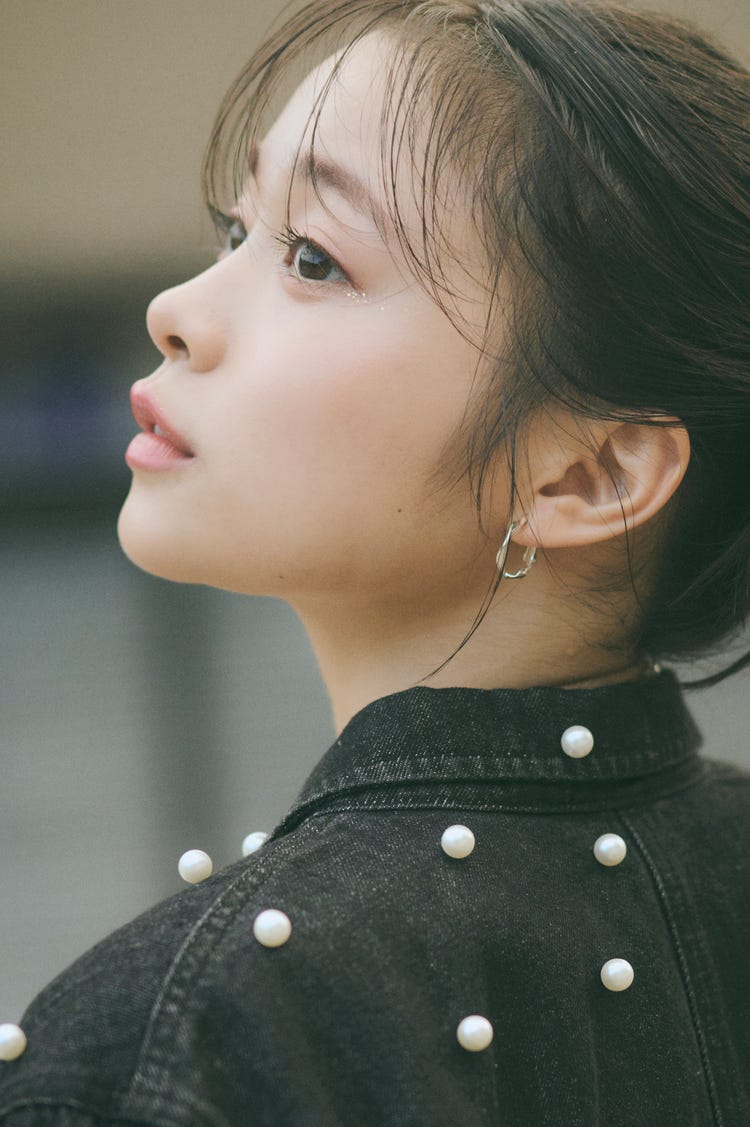 若手女優　顔アップ 