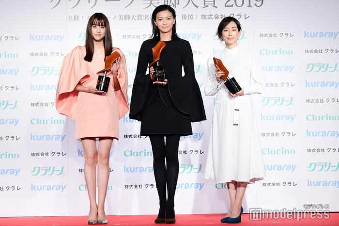 (左から)山本美月、榮倉奈々、木村多江(C)モデルプレス