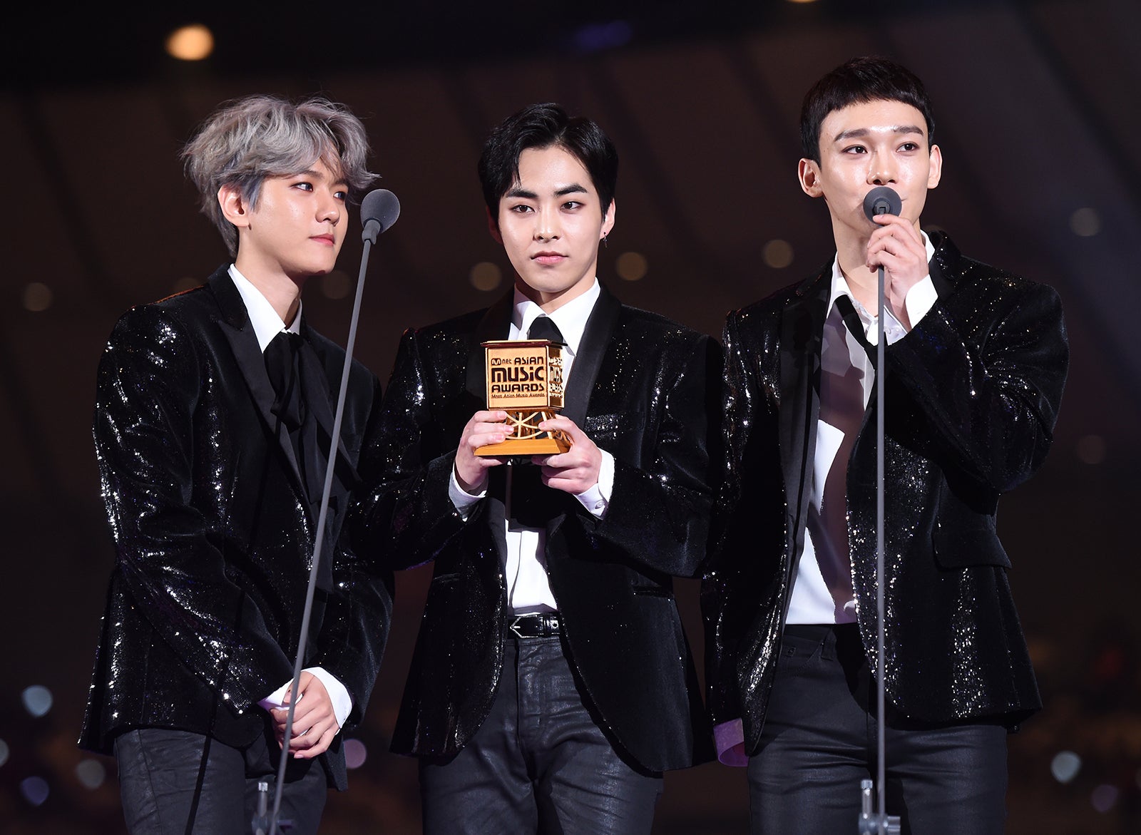 EXO-CBX（C）CJ E&M Corporation, all rights reserved