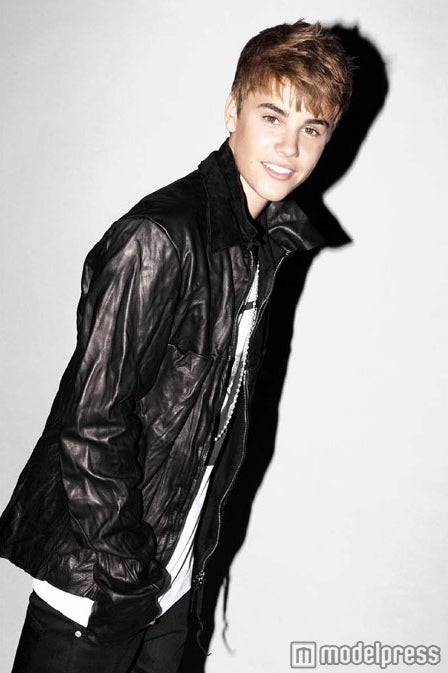 「最優秀男性アーティスト賞」「最優秀ポップ賞」を受賞したジャスティン・ビーバー