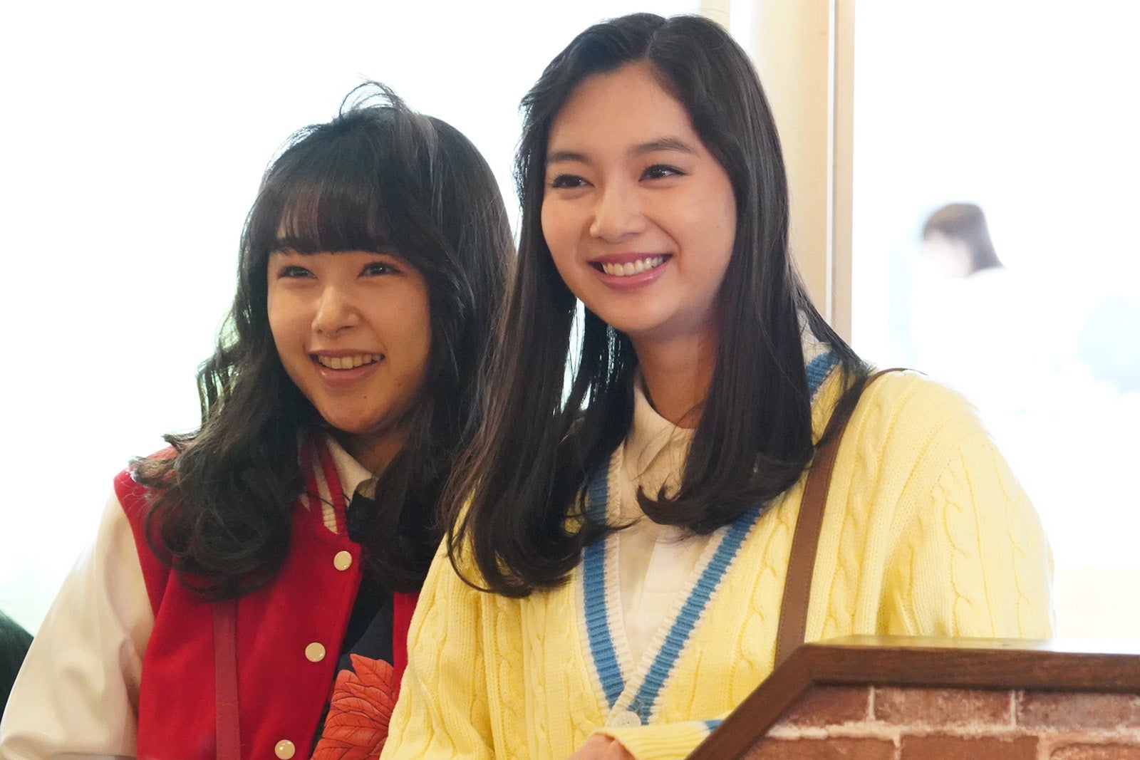 桜井日奈子、新川優愛（C）日本テレビ