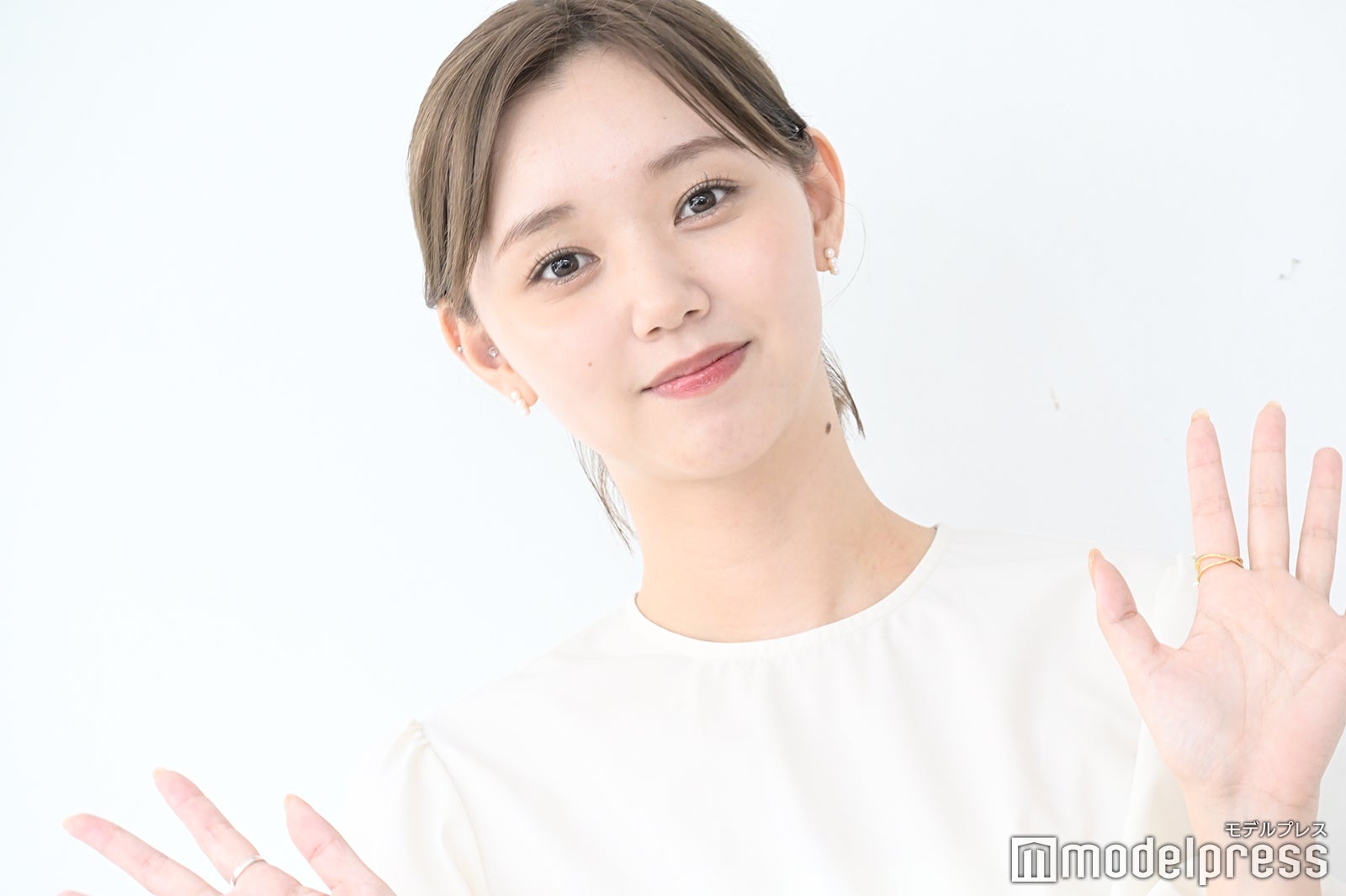 イメチェン前の江野沢愛美（C）モデルプレス