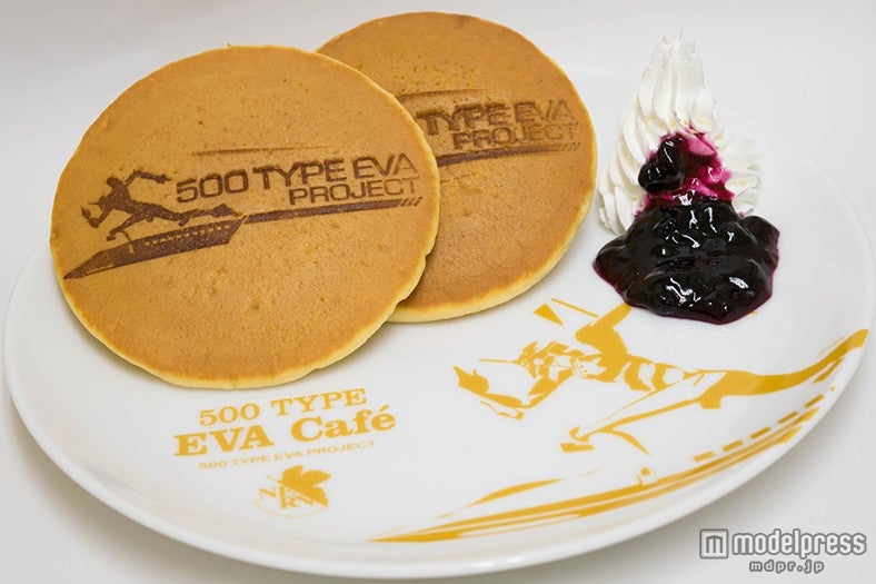 「500 TYPE EVAパンケーキ」800円（税込）／画像提供：西日本旅客鉄道