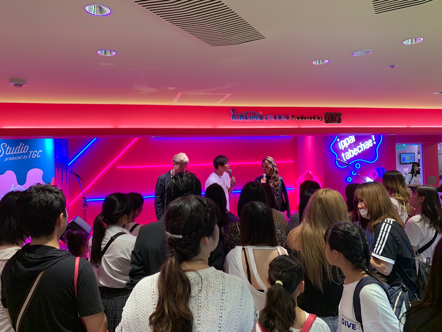 「SHIBUYA 109」イベント出演時の様子 （提供写真）