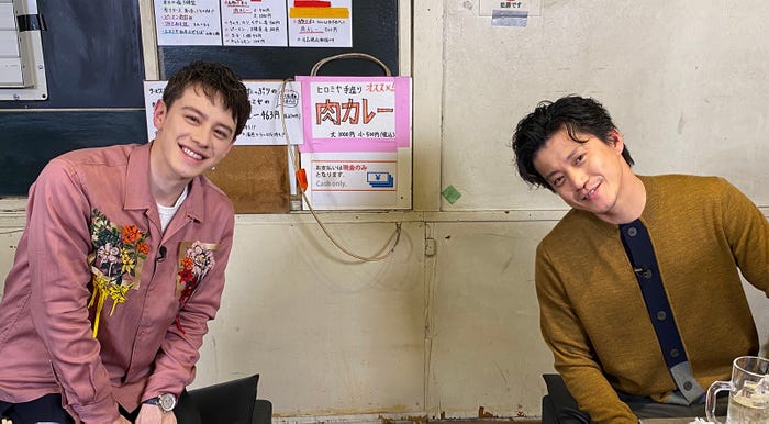 ウエンツ瑛士、小栗旬(C)日本テレビ